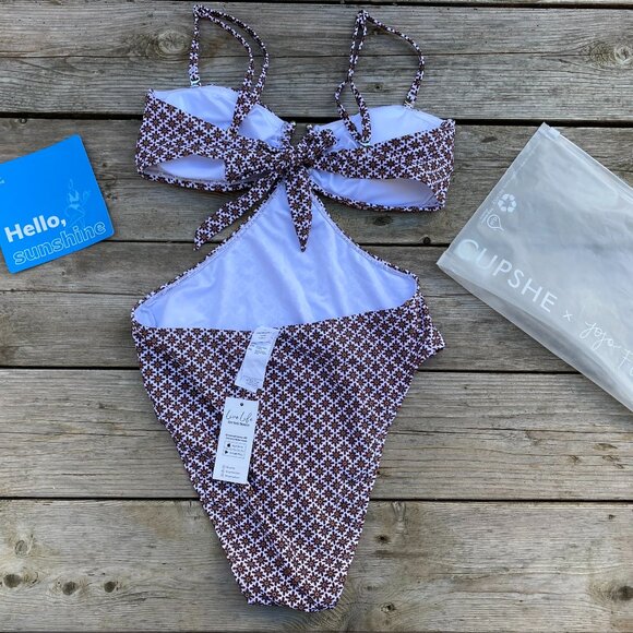 Cupshe tie-back 'monokini' swimsuit, new with tags! - Picture 7 of 14